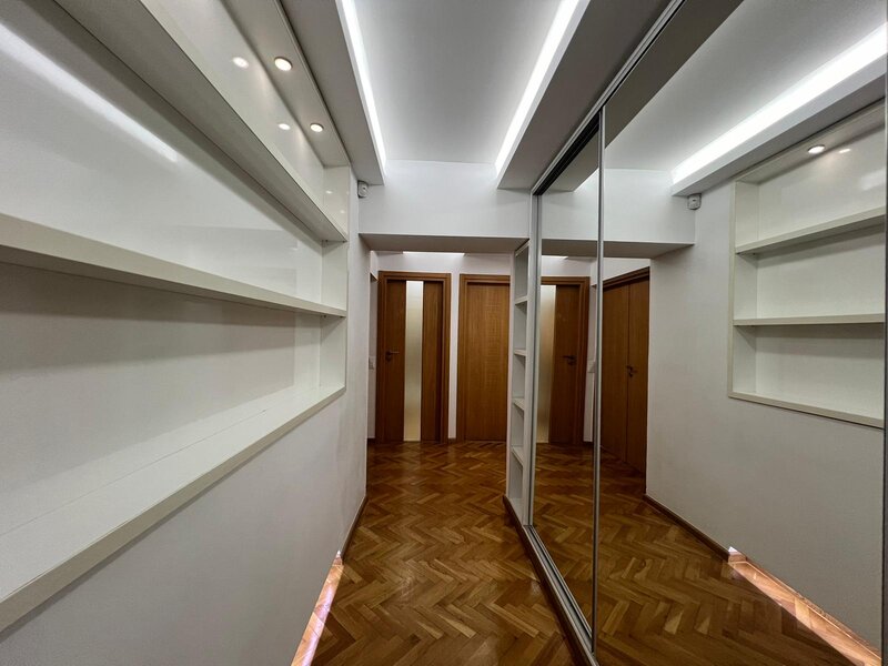 Parcul Tineretului 3 camere, 2 bai, complet mobilat/ utilat, renovat