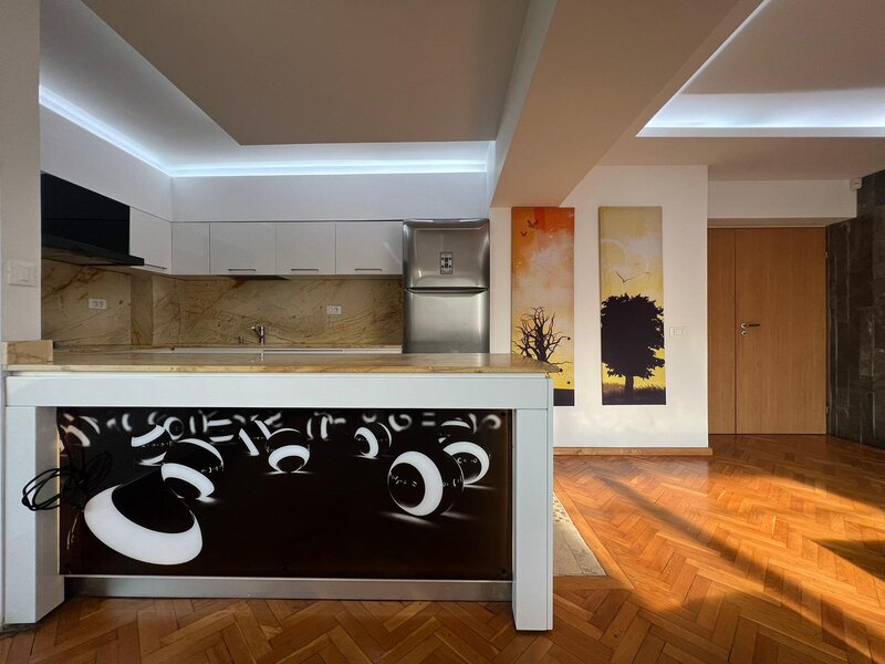 Parcul Tineretului 3 camere, 2 bai, complet mobilat/ utilat, renovat